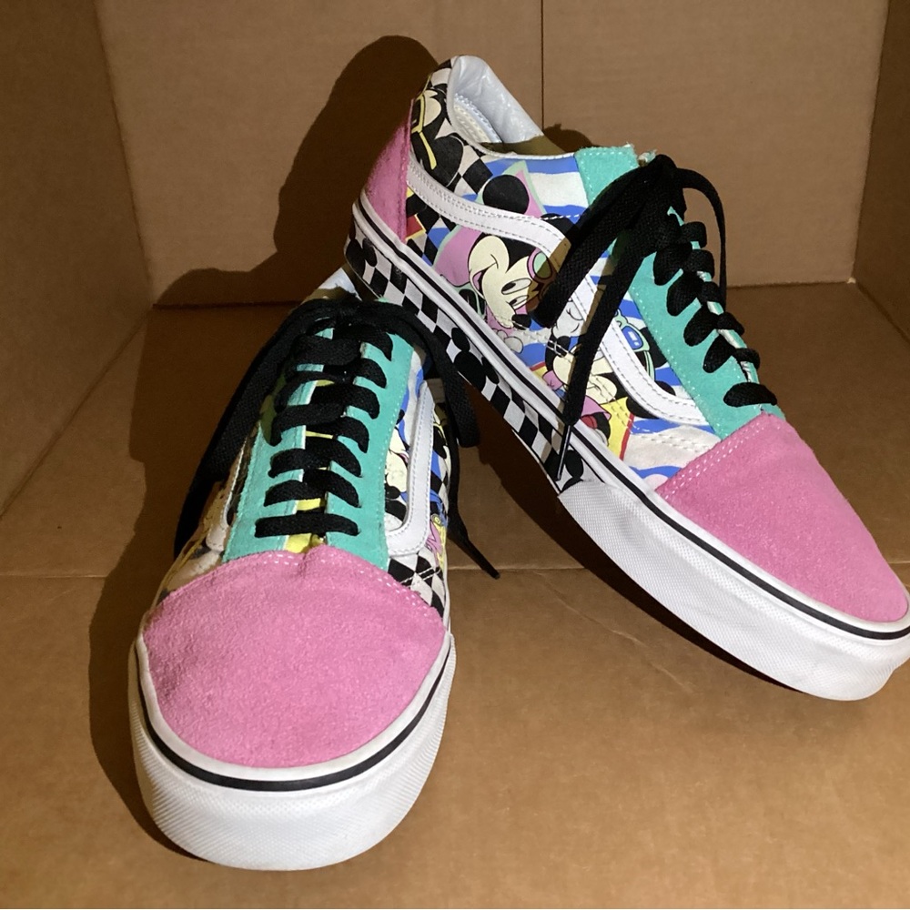 Vans Old Skool Disney 80s Mickey LTD Edition Sneakers